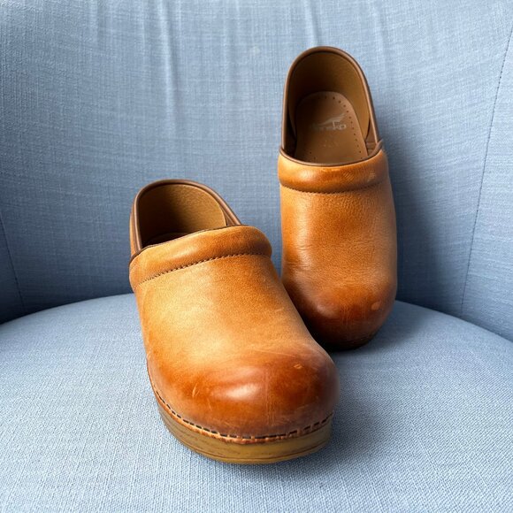 DANSKO clog- tan- size 39 wide - Picture 1 of 6